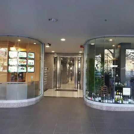 Dana-Cozy Studio With Shared Entry In The City キャンベラ エクステリア 写真
