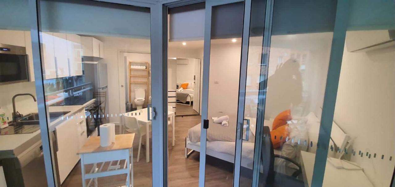 Dana-Cozy Studio With Shared Entry In The City キャンベラ エクステリア 写真