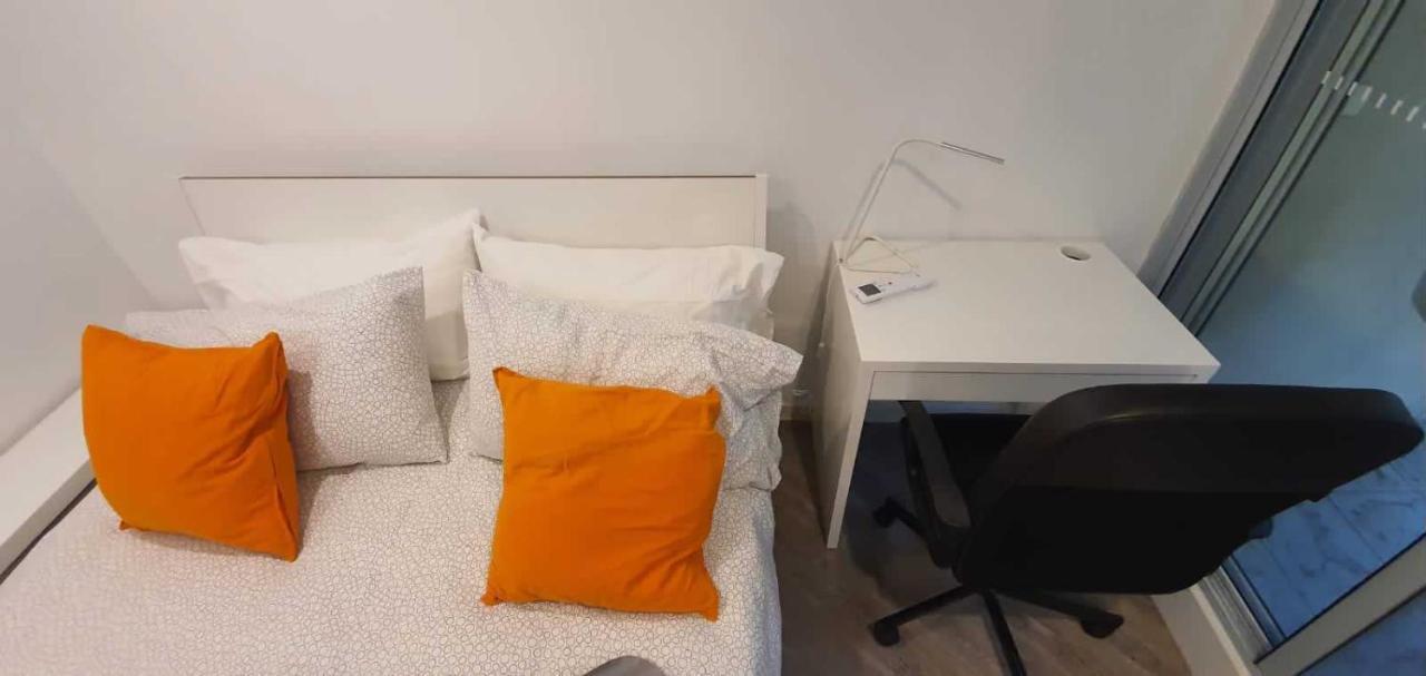 Dana-Cozy Studio With Shared Entry In The City キャンベラ エクステリア 写真